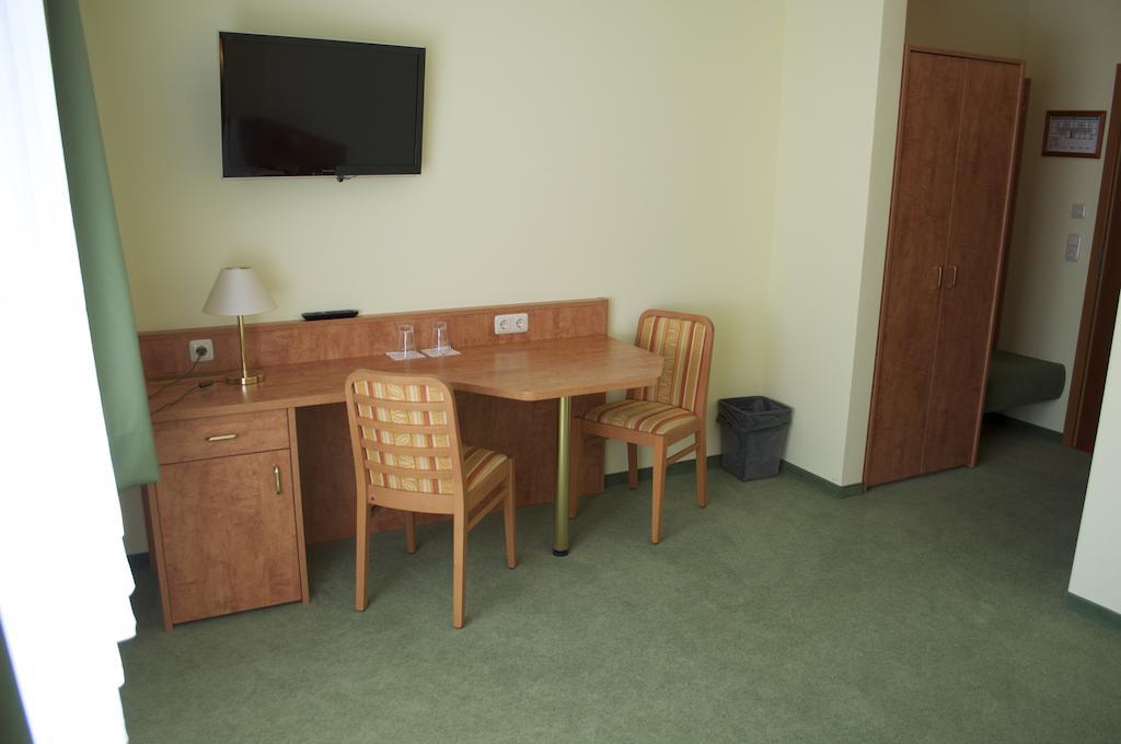 Gasthof & Pension Zum Himmel Rubenow Стая снимка
