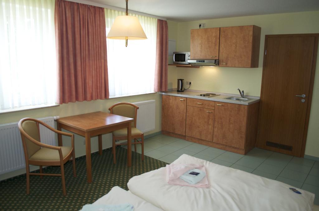 Gasthof & Pension Zum Himmel Rubenow Стая снимка